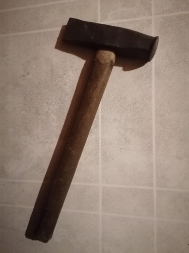 Alter hammer geschmiedet - alter,