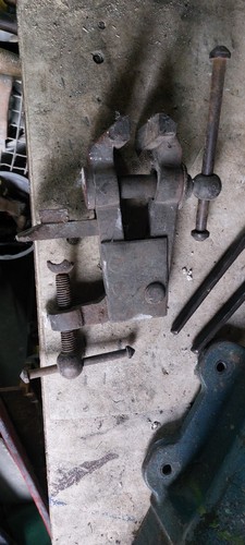 Antiker schraubstock - antiker,