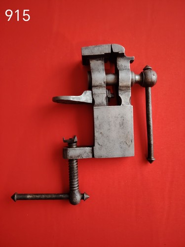 Antikes altes werkzeug - antikes,
