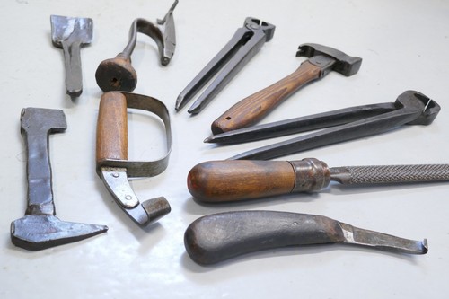 Altes hufschmied werkzeug - hufschmied,