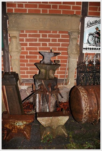 Historischer amboss schmied - historischer,
