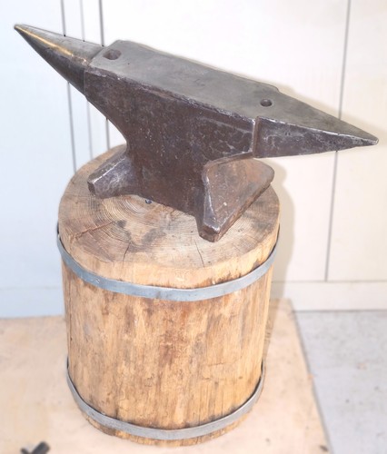 Alter schmiedeamboss 105 - kg, +