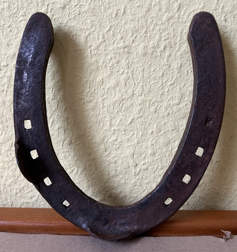 Handgeschmiedetes hufeisen - handgeschmiedetes, –